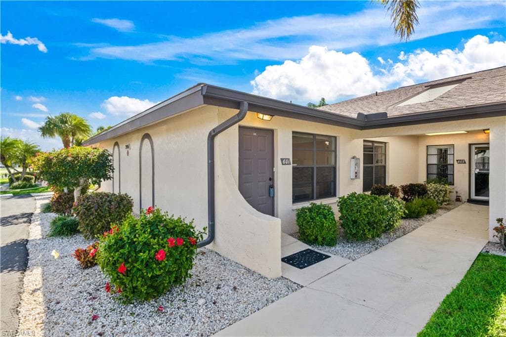 3906 SE 11th PL 601 CAPE CORAL, FL 33904