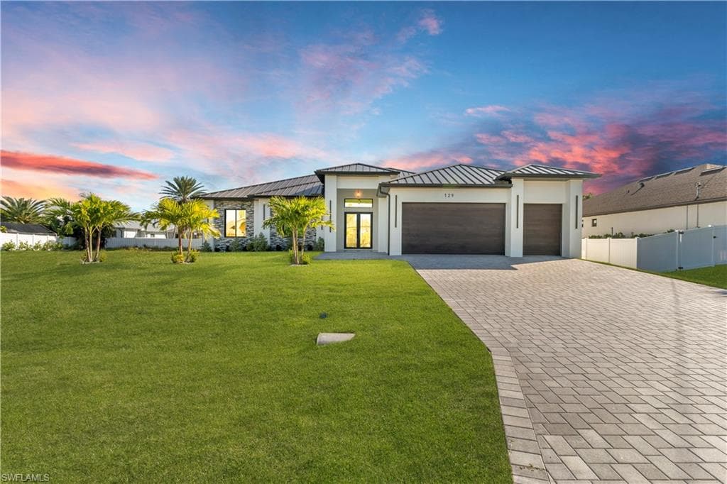 129 SW 33rd PL CAPE CORAL, FL 33991