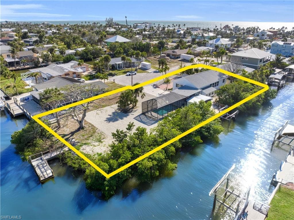 351 Jefferson CT FORT MYERS BEACH, FL 33931