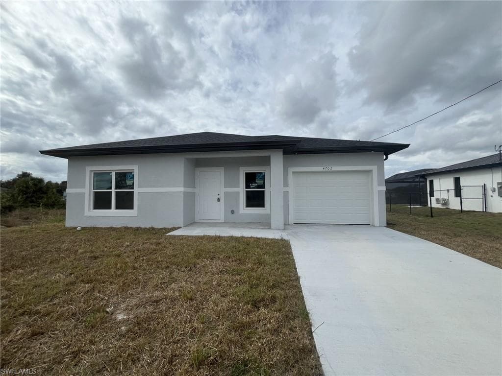 4702 Connie AVE S LEHIGH ACRES, FL 33976