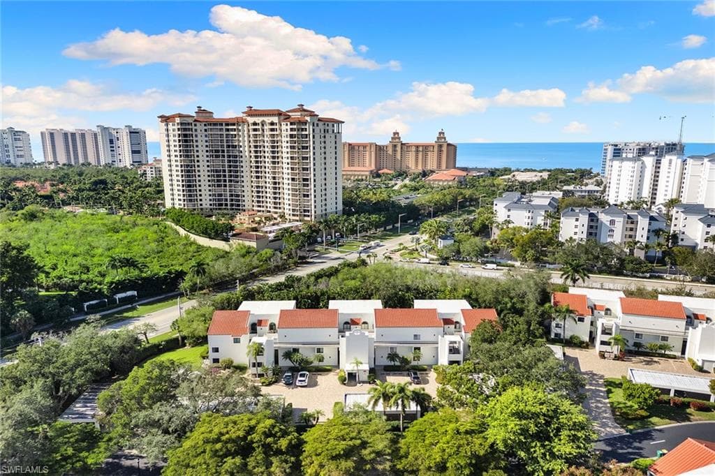 592 Beachwalk CIR N102 NAPLES, FL 34108