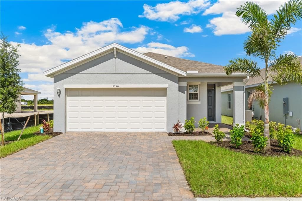 1221 BROOKLANDS DR FORT MYERS, FL 33905