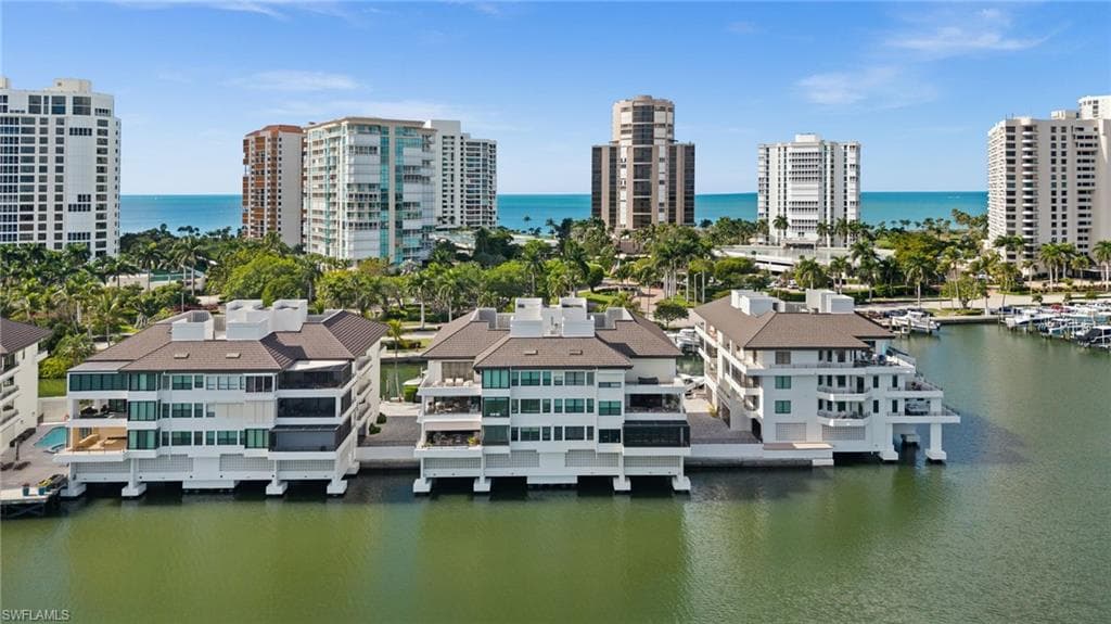 4400 Gulf Shore BLVD N 5-504 NAPLES, FL 34103