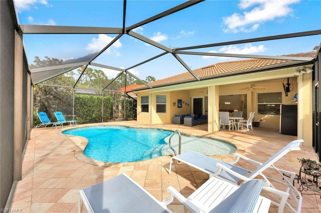 7655 Martino CIR NAPLES, FL 34112