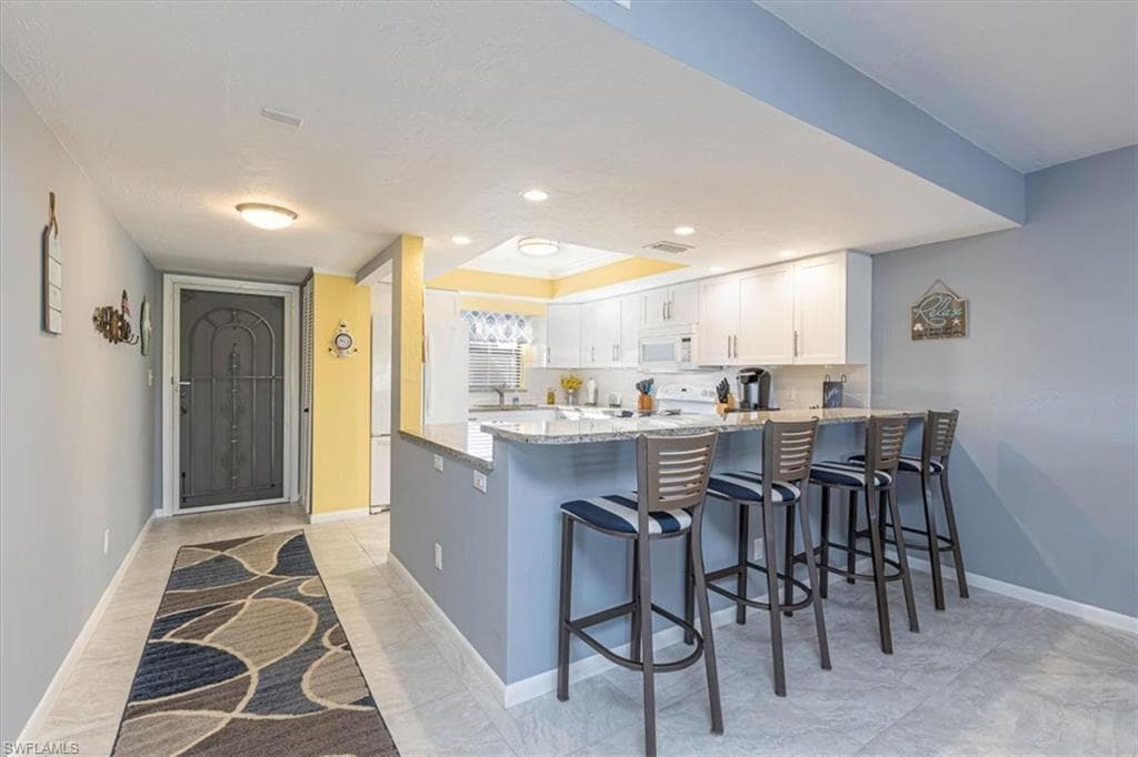 344 Charlemagne BLVD F203 NAPLES, FL 34112