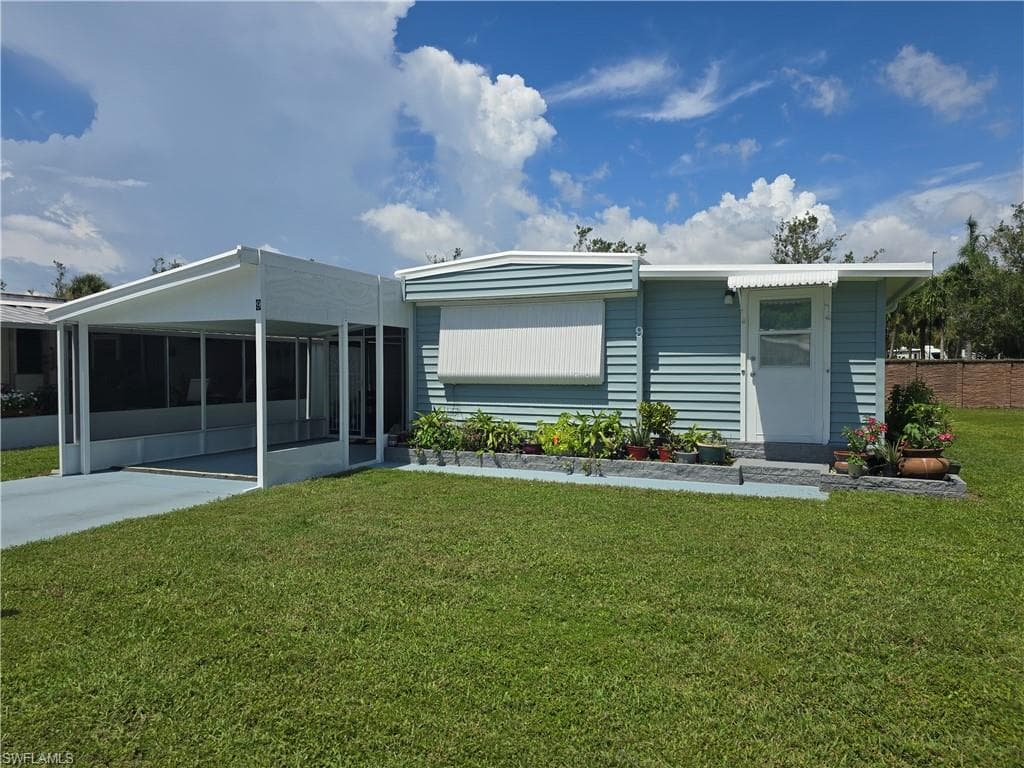 9 Moonstone CIR NAPLES, FL 34112