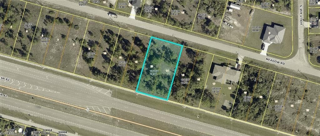 3534 Meadow RD LEHIGH ACRES, FL 33974