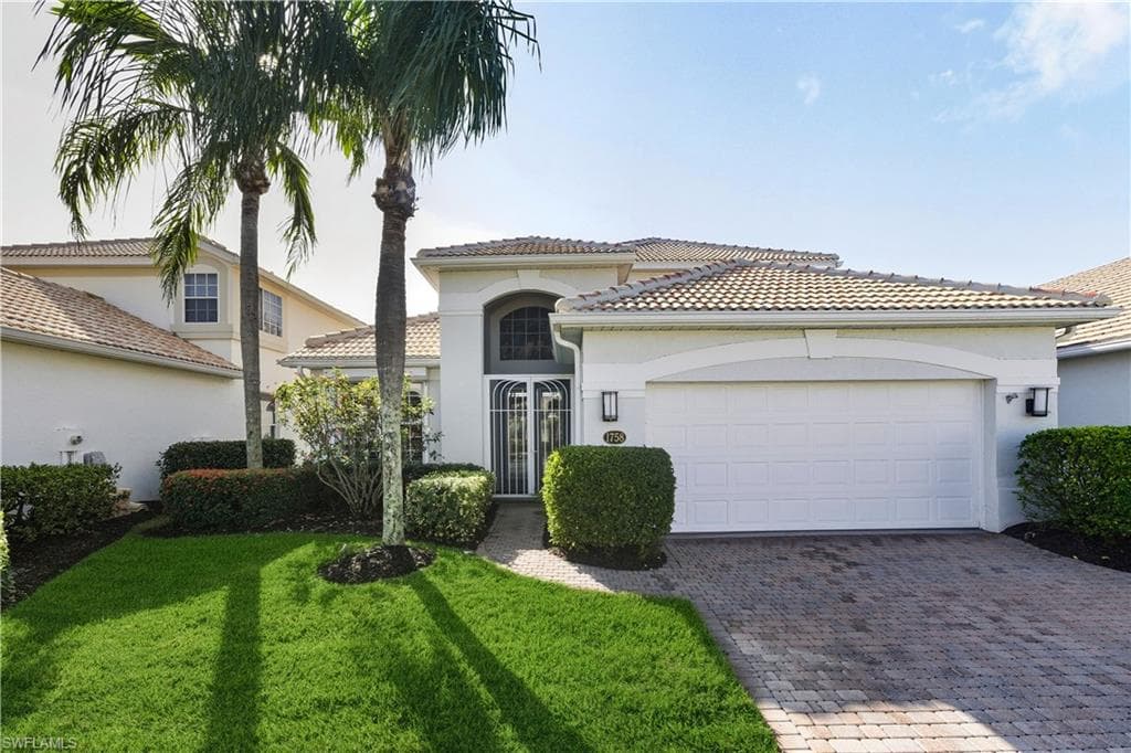 1758 Marsh RUN NAPLES, FL 34109