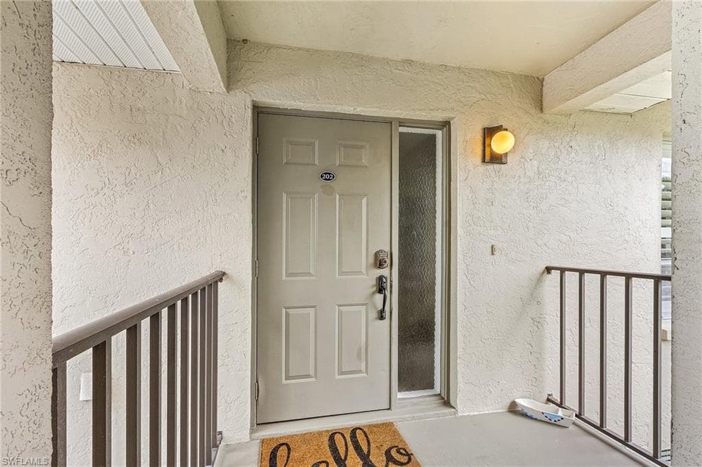 4205 SE 19th AVE 202 CAPE CORAL, FL 33904