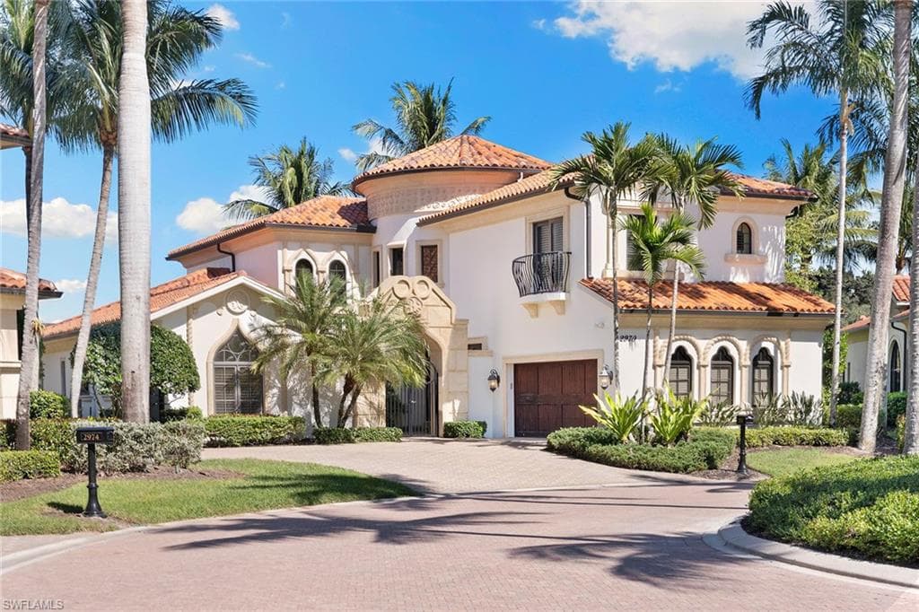 2970 Tiburon BLVD E NAPLES, FL 34109