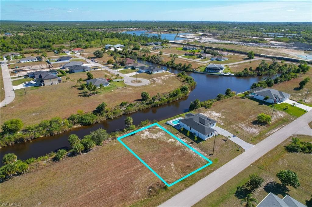 3825 NW 38th AVE CAPE CORAL, FL 33993