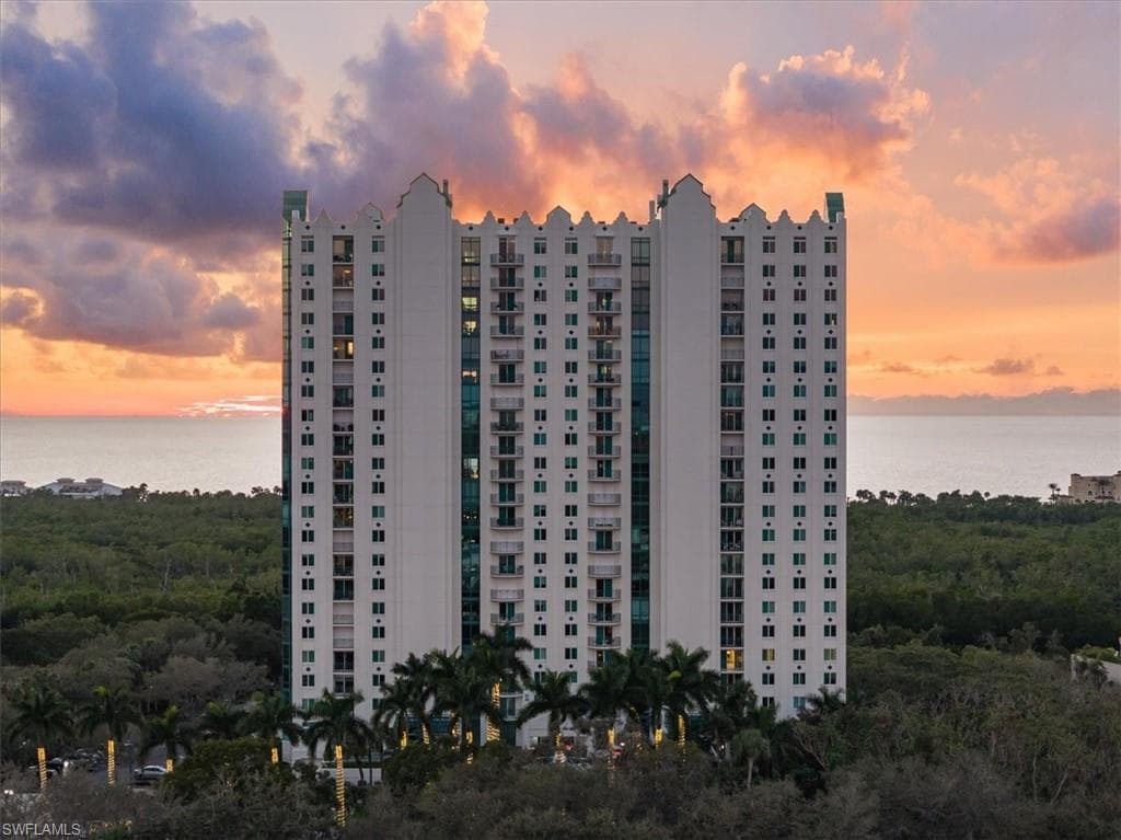 7515 Pelican Bay BLVD 19C NAPLES, FL 34108