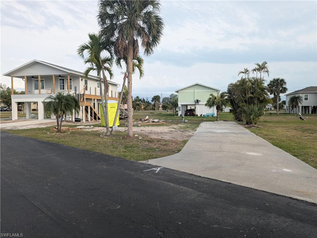 13651 Sora DR FORT MYERS, FL 33908