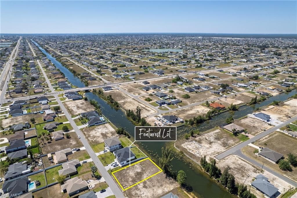 113 NE 8th TER CAPE CORAL, FL 33909