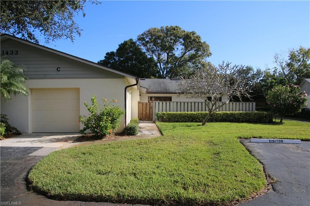 1433 Captains WALK 18C FORT PIERCE, FL 34950