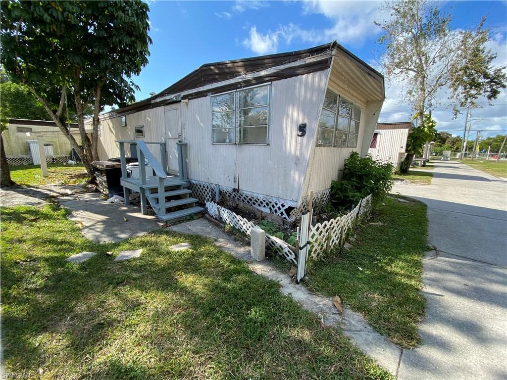 4900 Tice ST 5 FORT MYERS, FL 33905