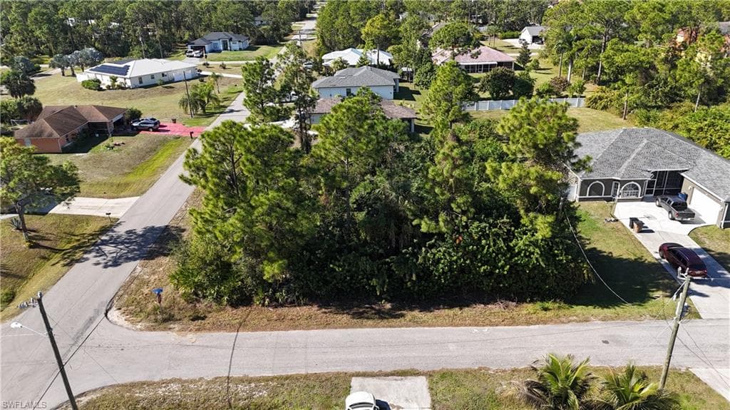 800 W 9th ST LEHIGH ACRES, FL 33972
