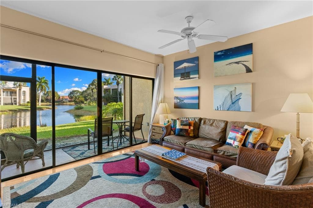 3324 Olympic DR 313 NAPLES, FL 34105