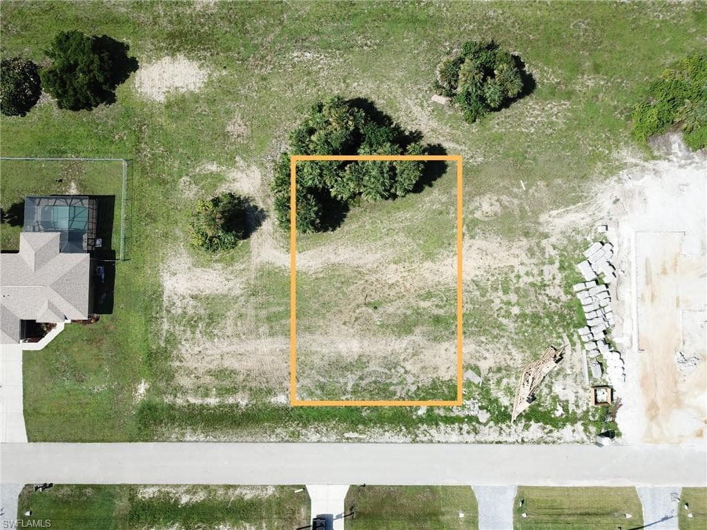 4213 NW 34th LN CAPE CORAL, FL 33993