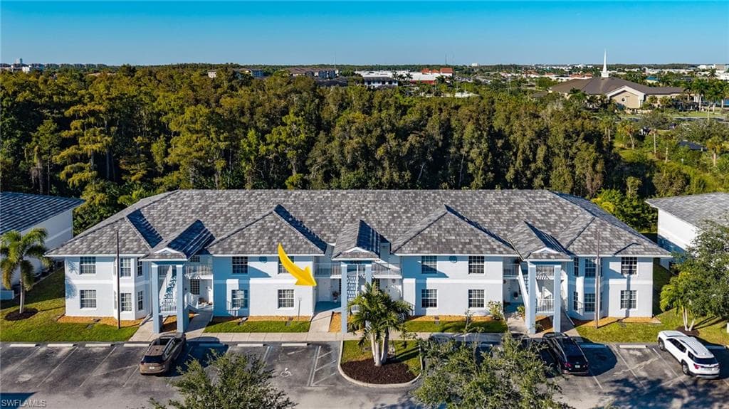 8461 Bernwood Cove LOOP 305 FORT MYERS, FL 33966