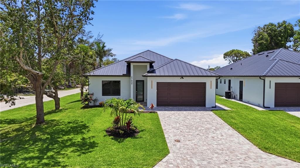 27659 Franklin ST BONITA SPRINGS, FL 34134