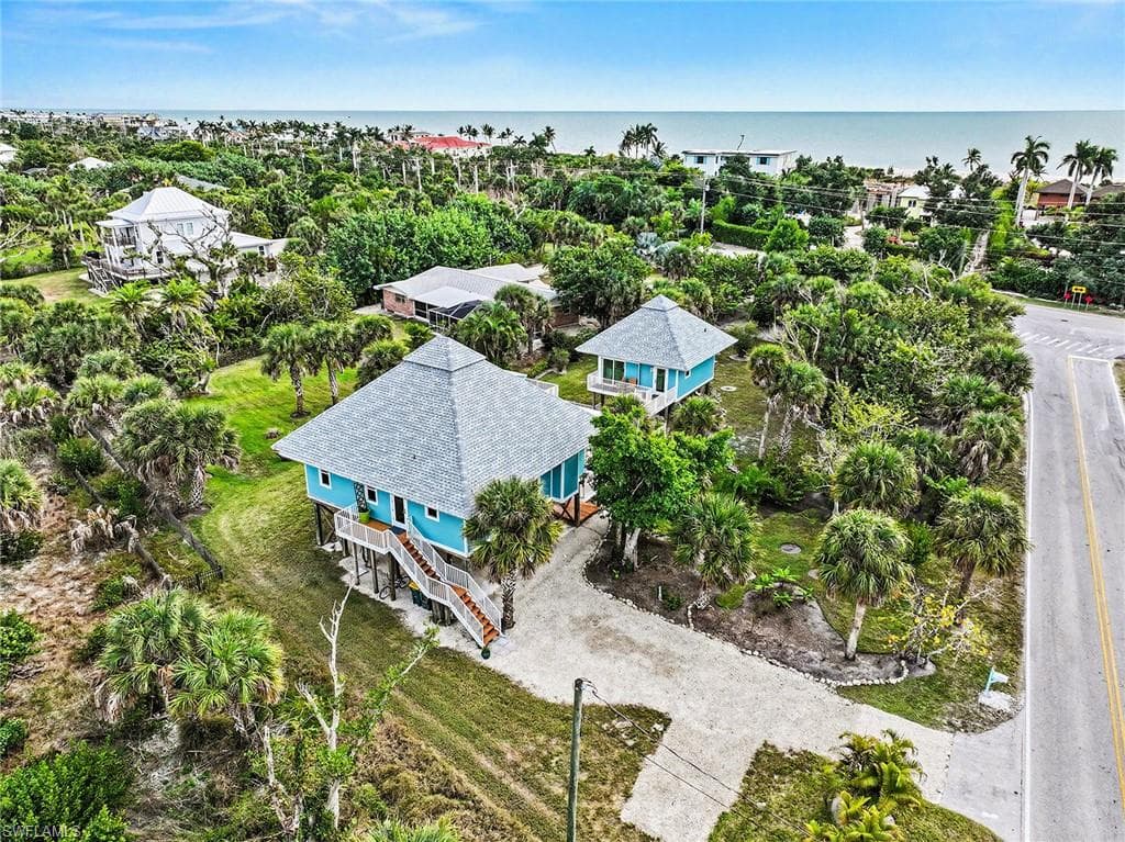 400 Rabbit RD SANIBEL, FL 33957