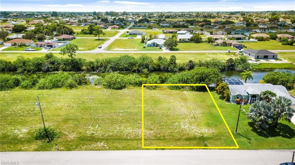 342 NE 25th TER CAPE CORAL, FL 33909