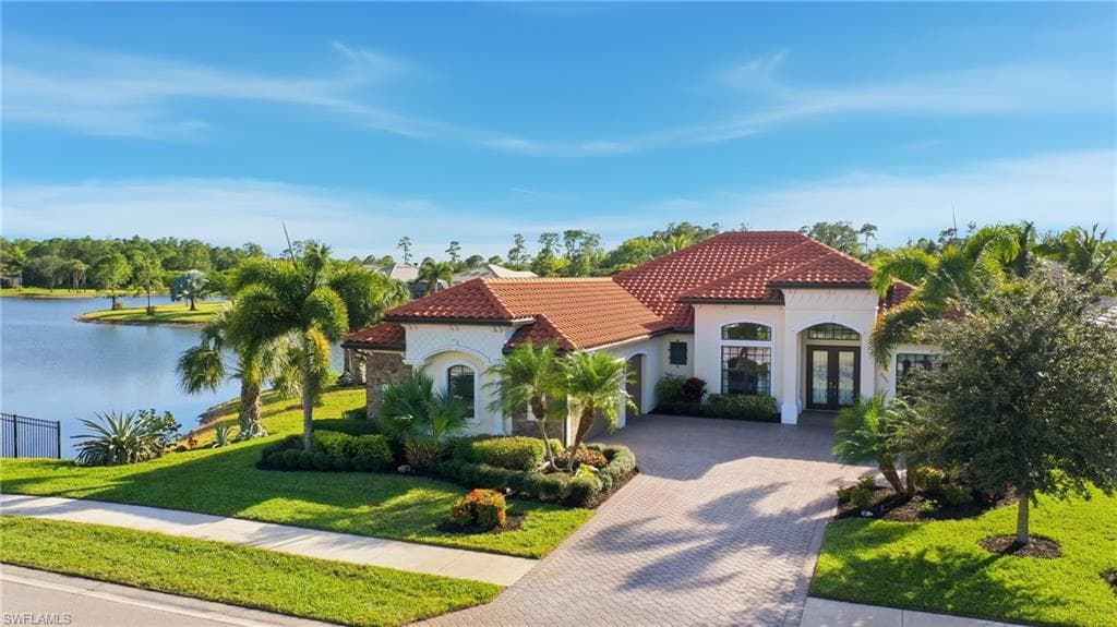 2280 Somerset PL NAPLES, FL 34120