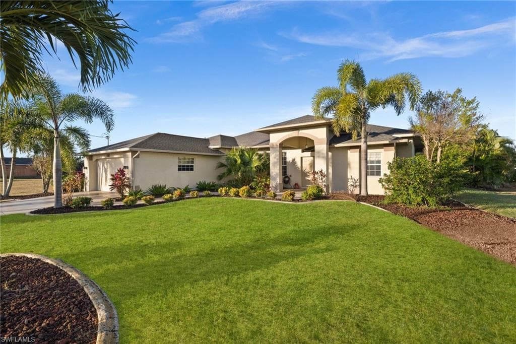 828 6th AVE CAPE CORAL, FL 33909