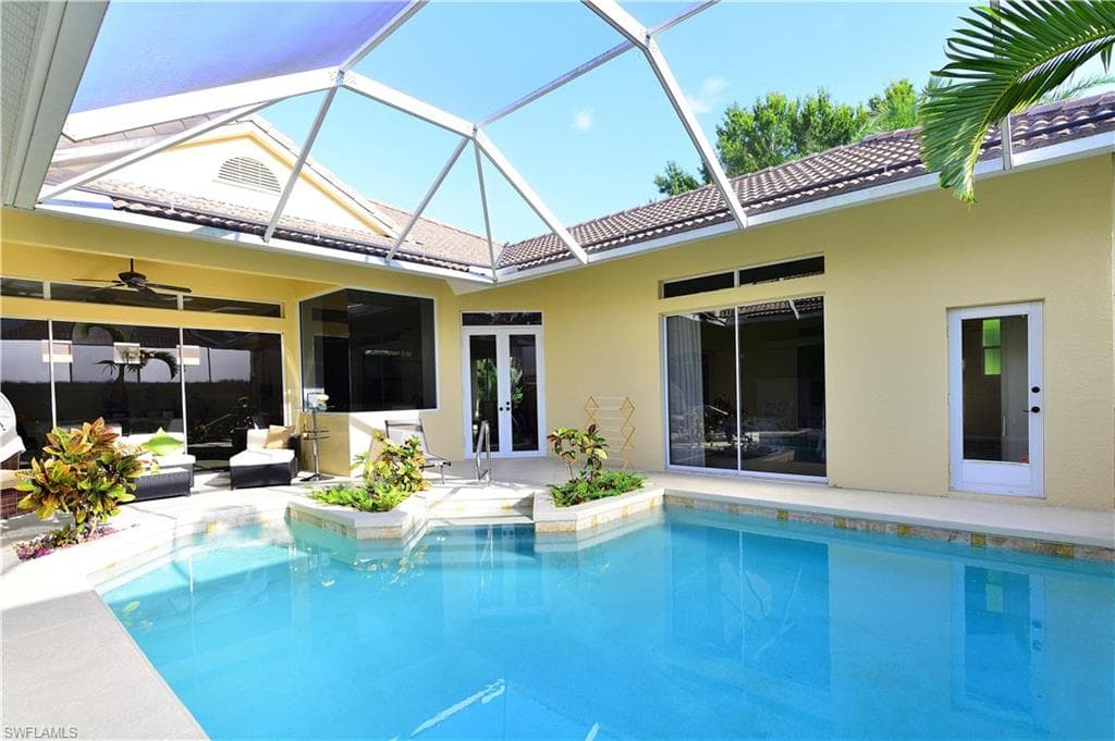 634 Soliel DR NAPLES, FL 34110