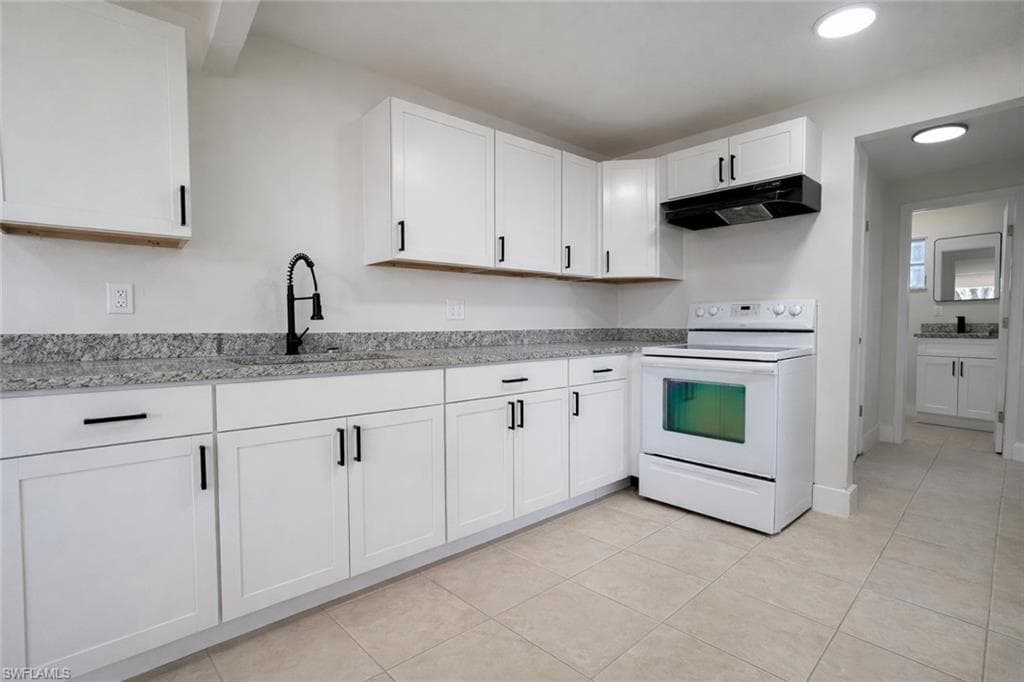 704 Karlov ST 704 FORT MYERS, FL 33916