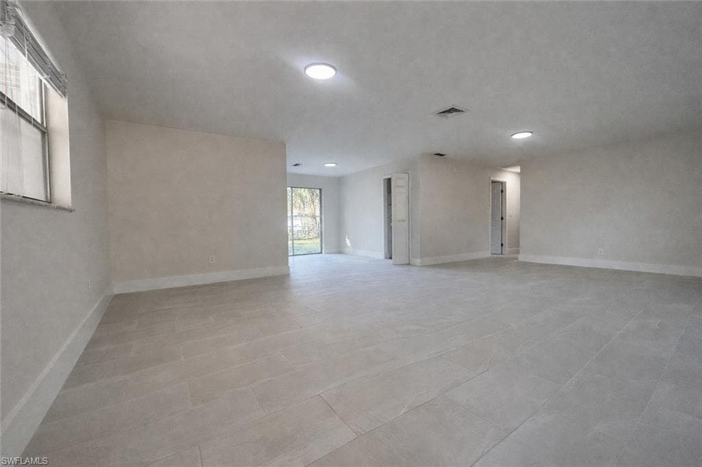 768 Dellena LN FORT MYERS, FL 33905