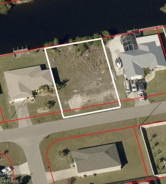 123 SW 35th TER CAPE CORAL, FL 33914