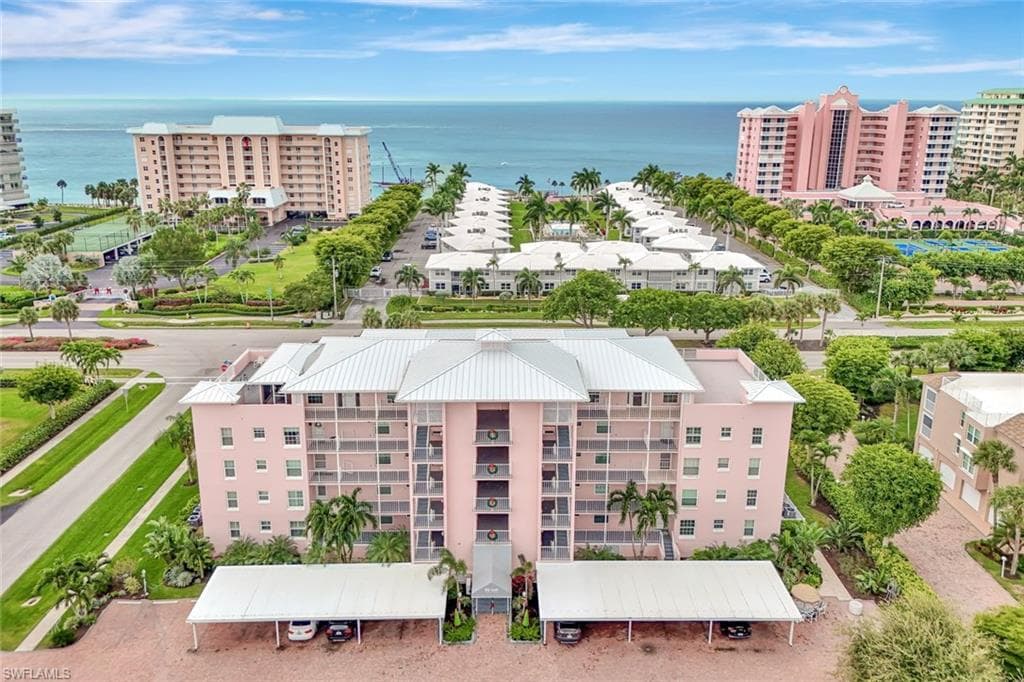 980 Huron CT 404 MARCO ISLAND, FL 34145