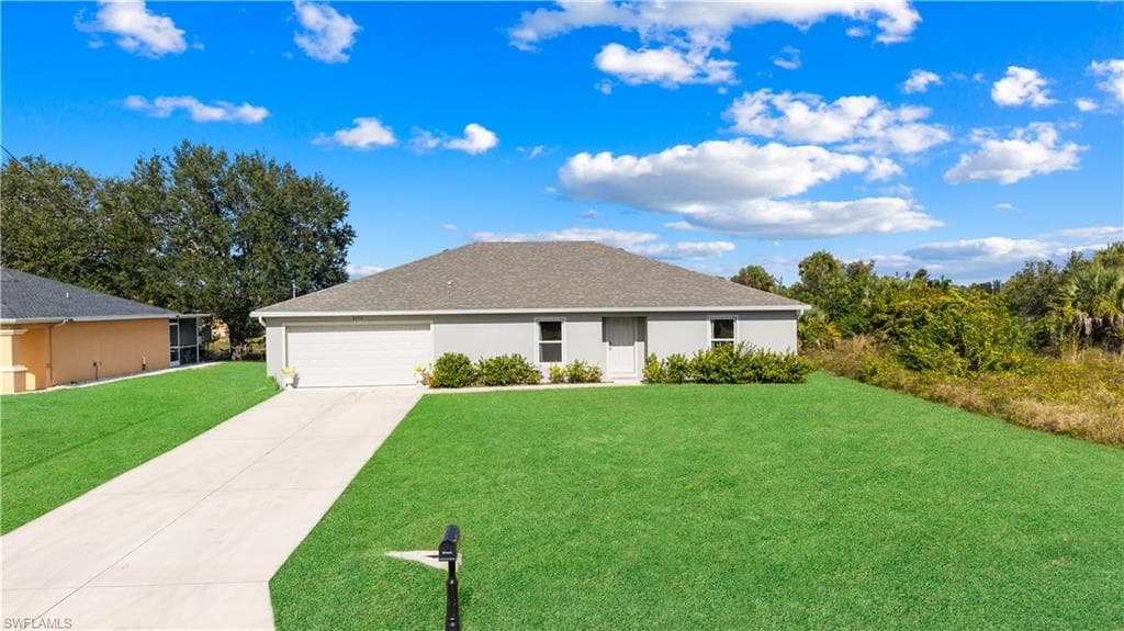 4216 20th ST SW LEHIGH ACRES, FL 33976