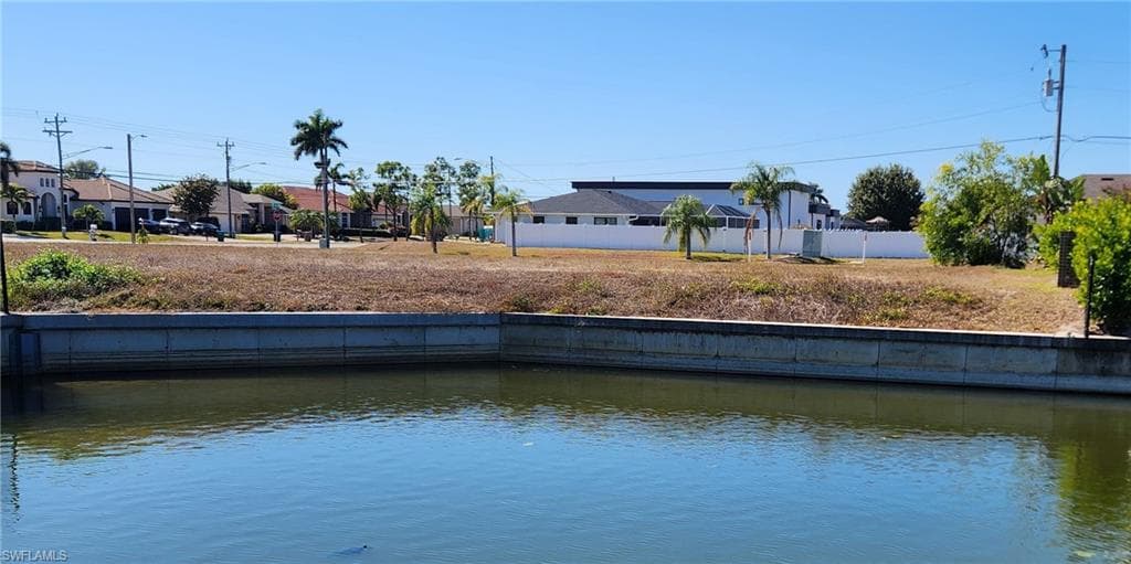 3929 SW 13th AVE CAPE CORAL, FL 33914