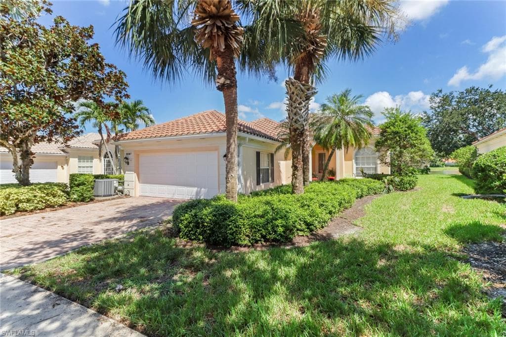 5047 Jarvis LN NAPLES, FL 34119