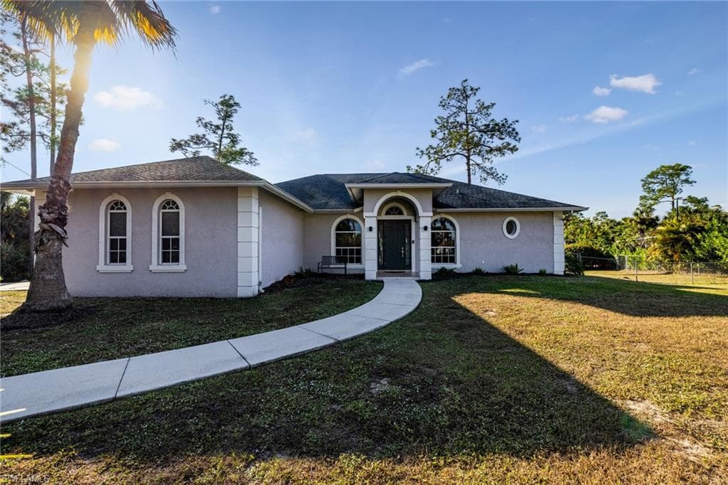 461 Everglades BLVD N NAPLES, FL 34120