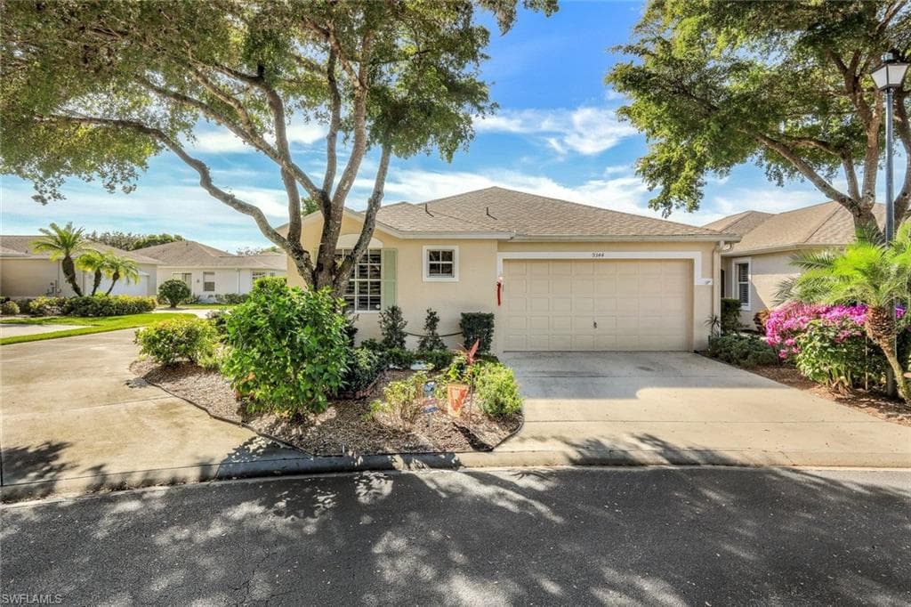 9344 Lake Abby LN BONITA SPRINGS, FL 34135