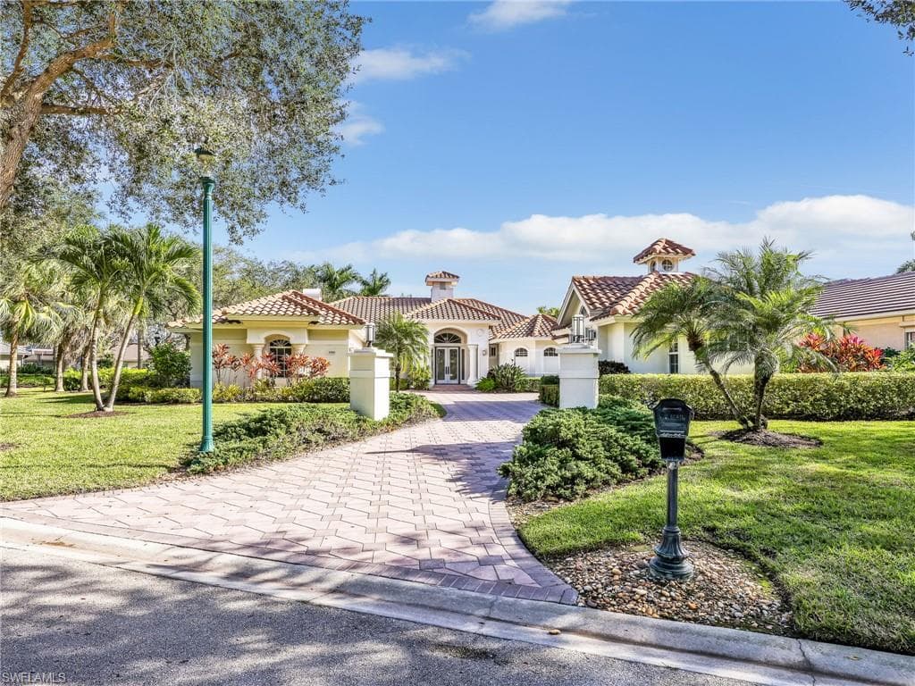3000 Gardens BLVD NAPLES, FL 34105