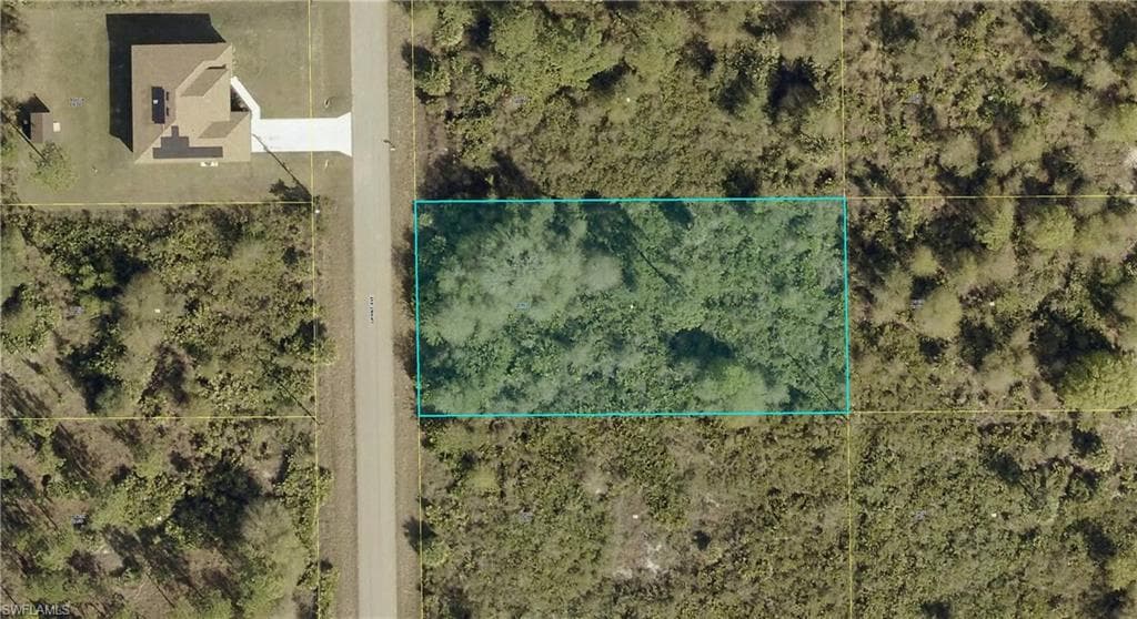 1106 Grant AVE LEHIGH ACRES, FL 33972
