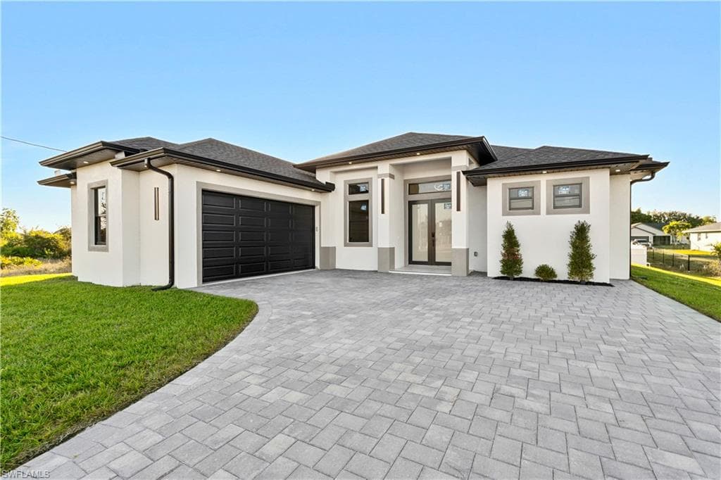 907 Sunniland BLVD LEHIGH ACRES, FL 33971