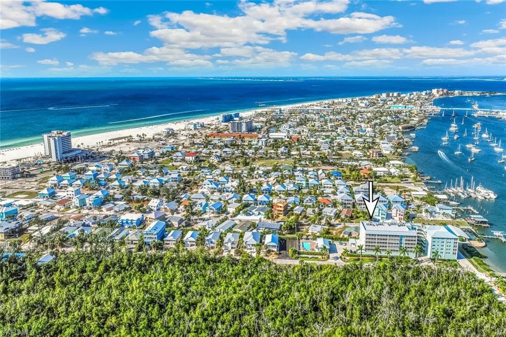 345 Mango ST 405 FORT MYERS BEACH, FL 33931