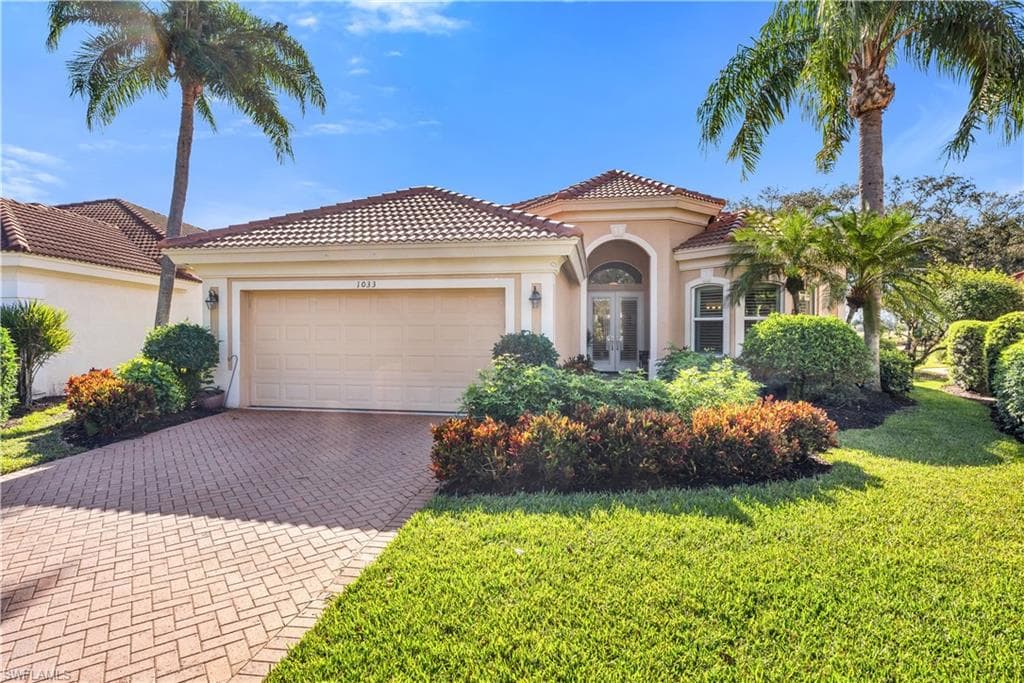 1033 Tierra Lago WAY NAPLES, FL 34119