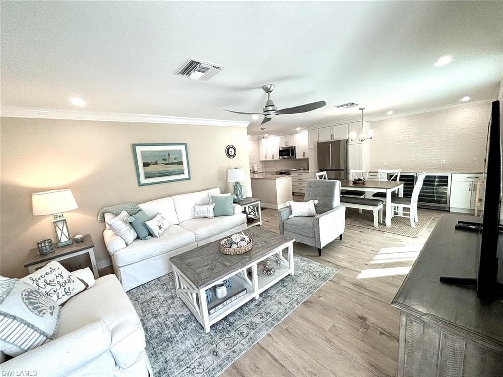1435 Curlew AVE 1 NAPLES, FL 34102