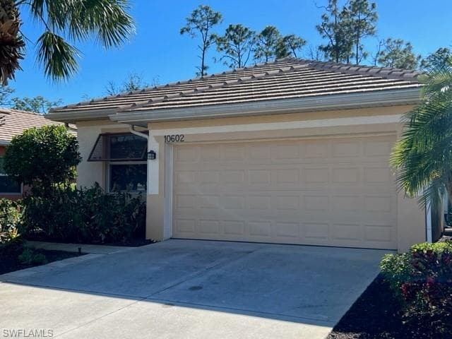 10602 Camarelle CIR FORT MYERS, FL 33913