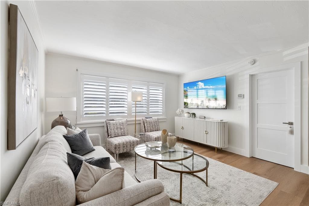 975 9th AVE S 1 NAPLES, FL 34102
