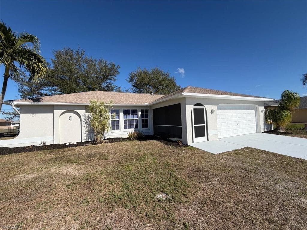 907 NE 17th TER CAPE CORAL, FL 33909
