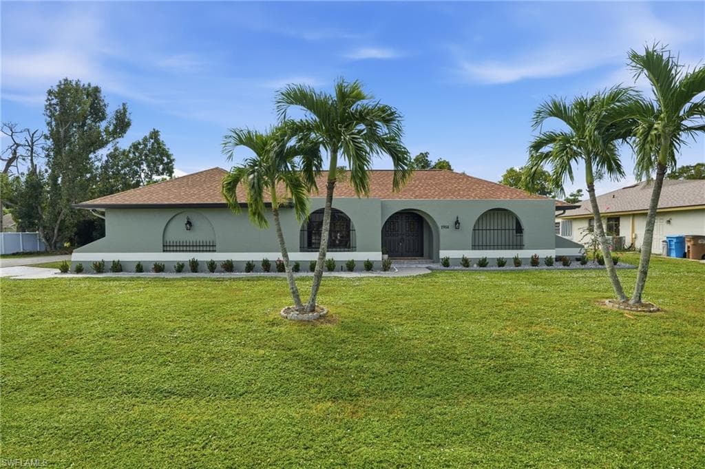 1914 SE 16th ST CAPE CORAL, FL 33990