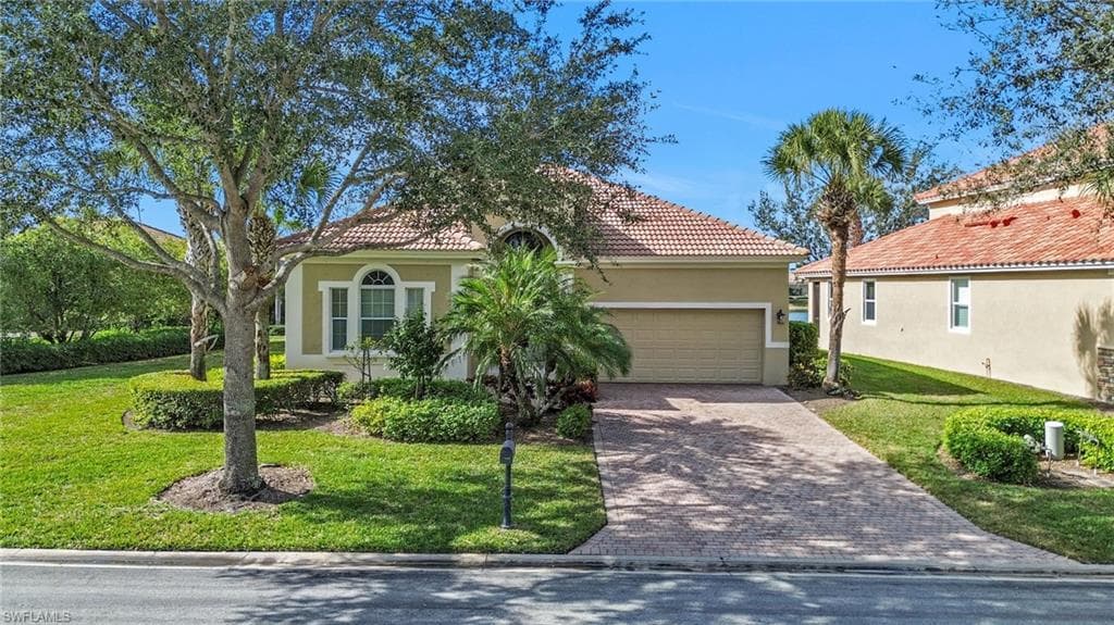 17600 Old Harmony DR FORT MYERS, FL 33908